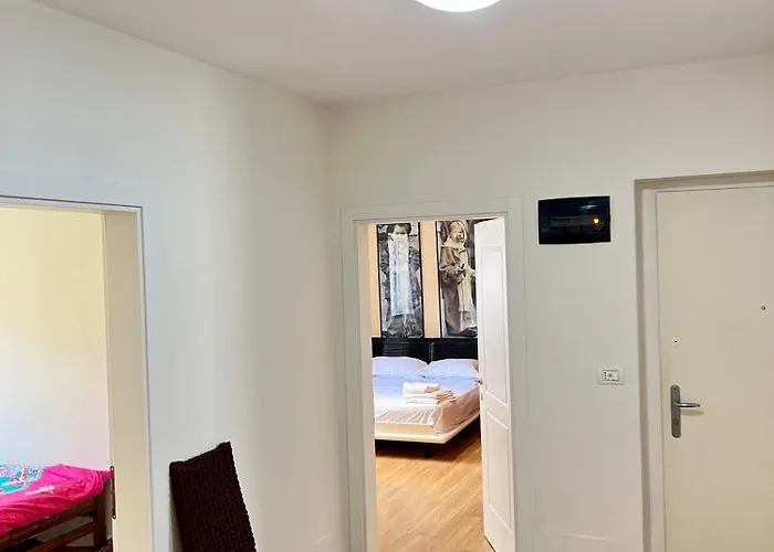 Skanderbeg Square Apartment *