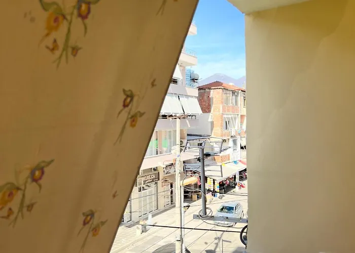 Skanderbeg Square 公寓 地拉那